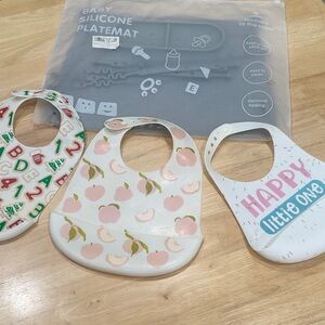 Silicon Mat and Bibs